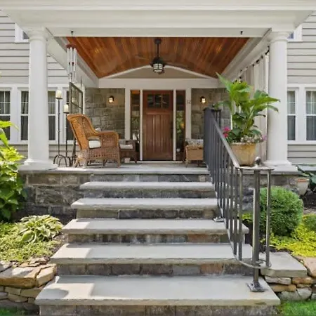 Majestic Family Home In Saratoga New York